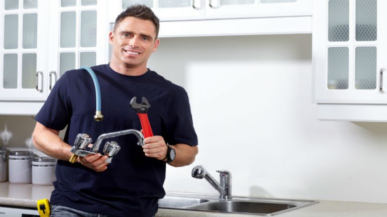 Tips to Consider When Looking For a Plumber in Redmond